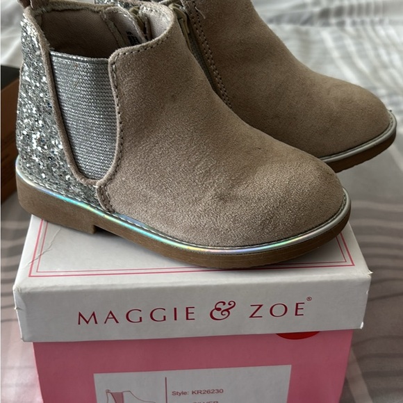 Take A Look About Maggie And Zoe Shoes